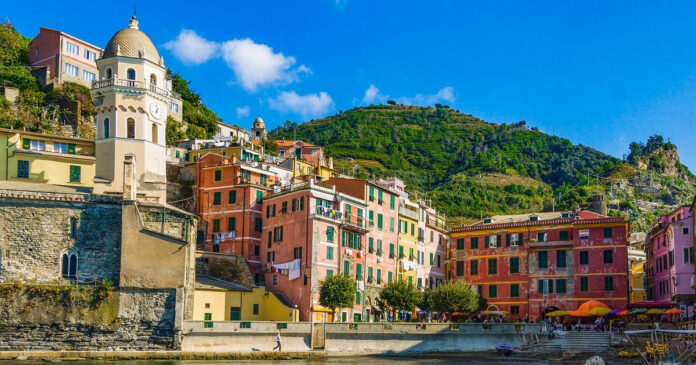 Copertina-cosa-vedere-cinque-terre