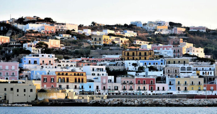 Copertina-Cosa-visitare-a-ponza