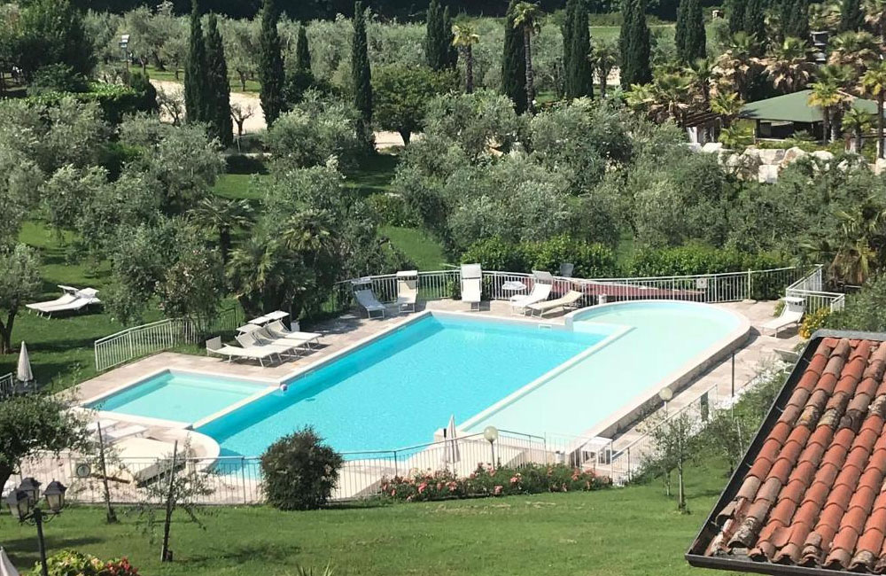 Agriturismo-con-piscina-sul-lago-di-garda-Il-Ghetto-Farm-Holiday