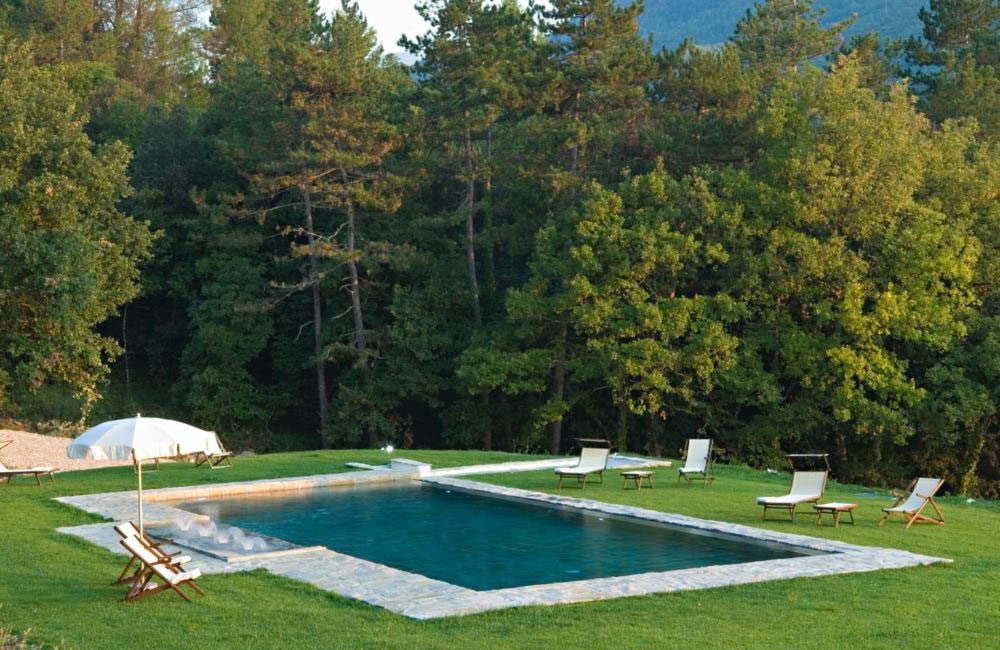 Agriturismo-in-toscana-con-Piscina-Relais-La-Torre