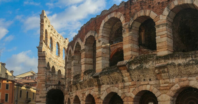 Copertina-cosa-vedere-a-verona-e-dove-dormire