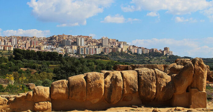 Copertina-cosa-vedere-e-fare-ad-Agrigento